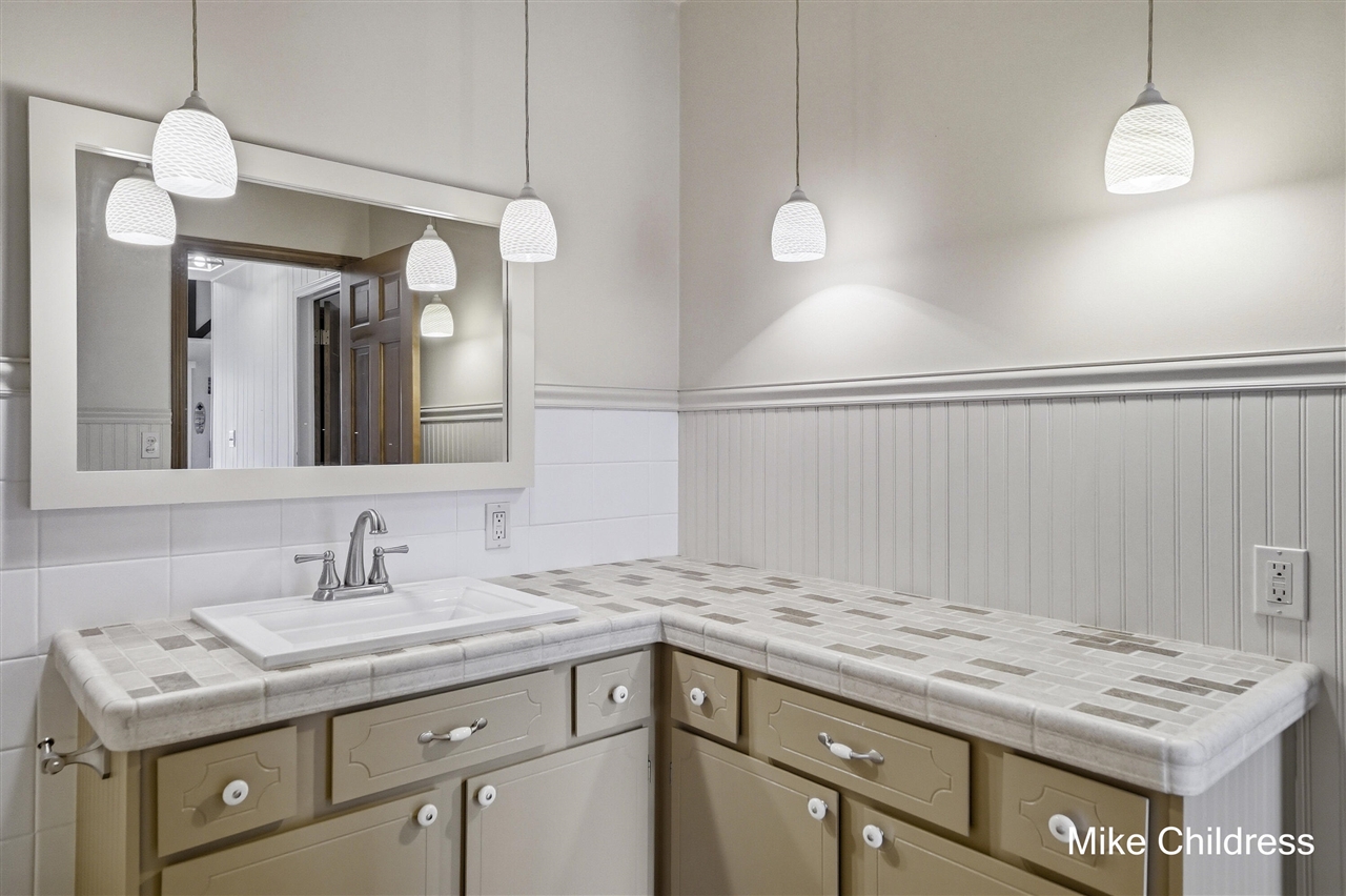 6390 Lakeshore Drive, Saranac, MI, 48881-8789