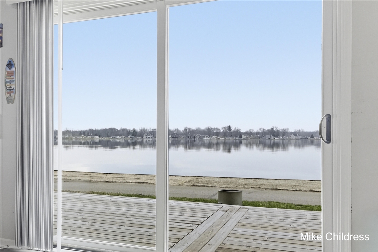 6390 Lakeshore Drive, Saranac, MI, 48881-8789