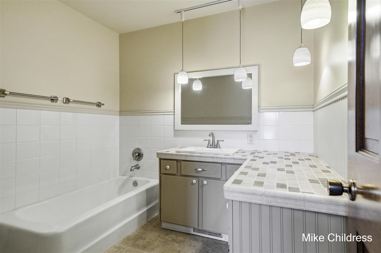 6390 Lakeshore Drive, Saranac, MI, 48881-8789