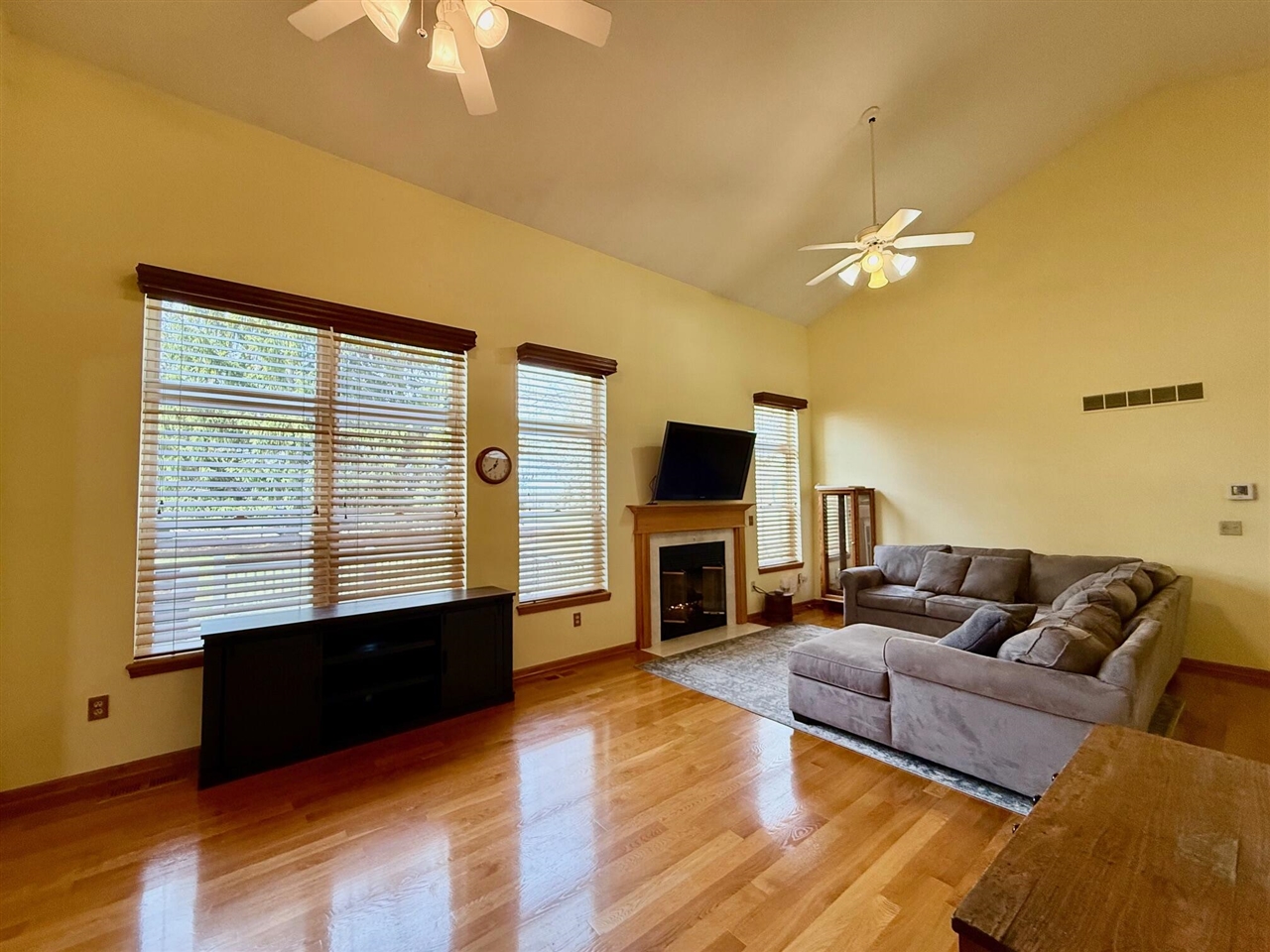 1975 Hollowbrook Drive, Holt, MI, 48842-8637