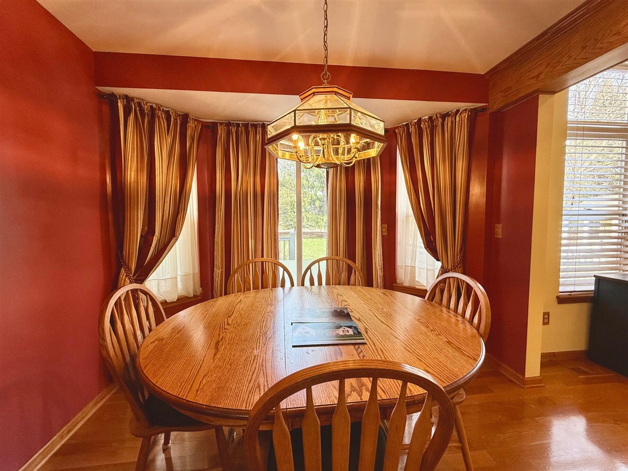 1975 Hollowbrook Drive, Holt, MI, 48842-8637