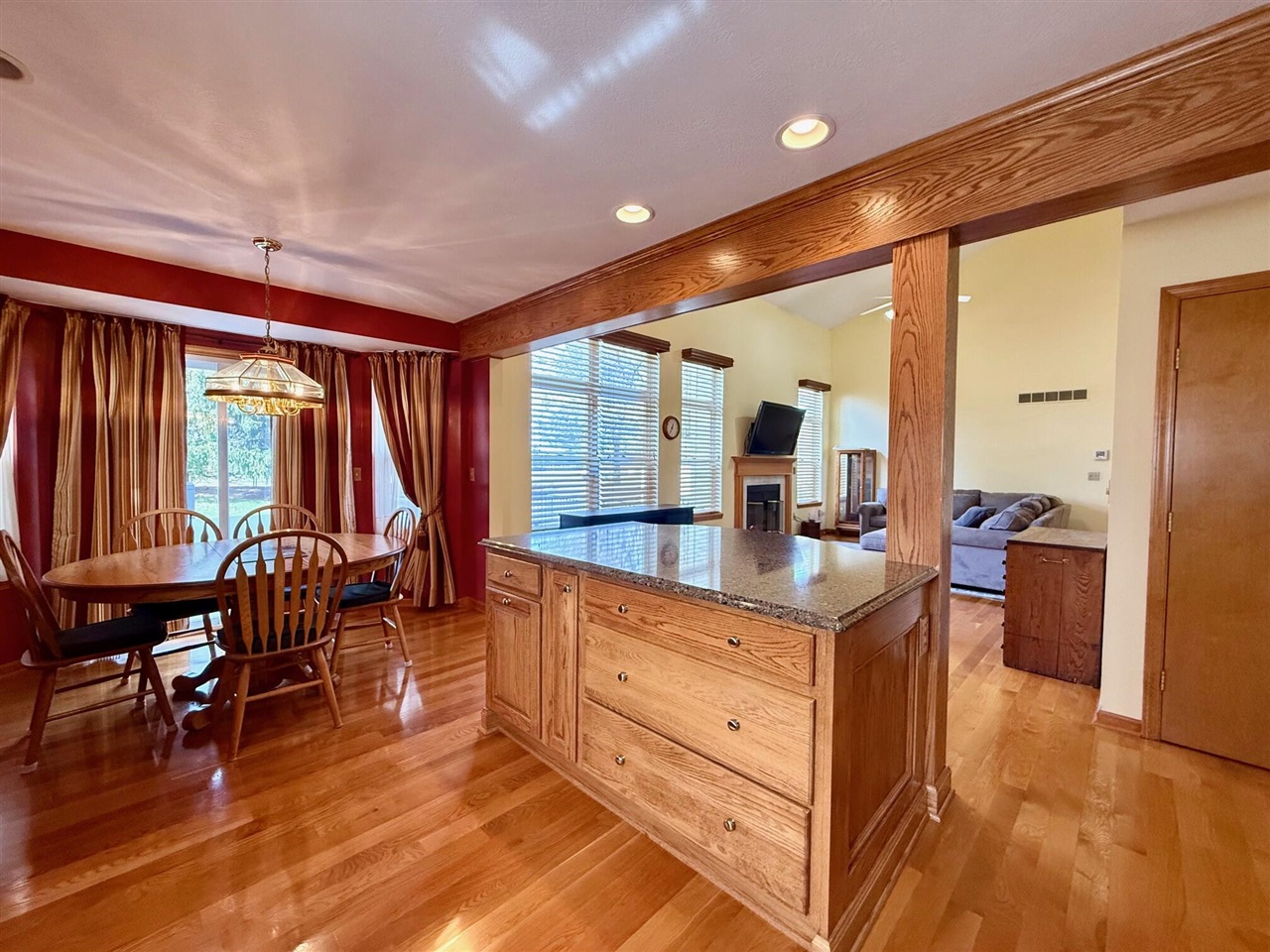 1975 Hollowbrook Drive, Holt, MI, 48842-8637