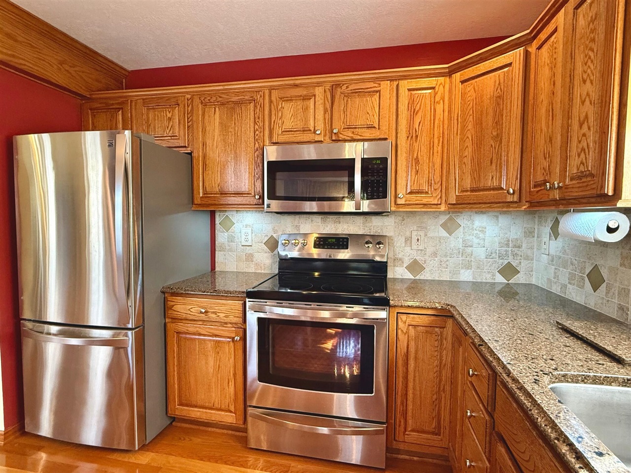 1975 Hollowbrook Drive, Holt, MI, 48842-8637