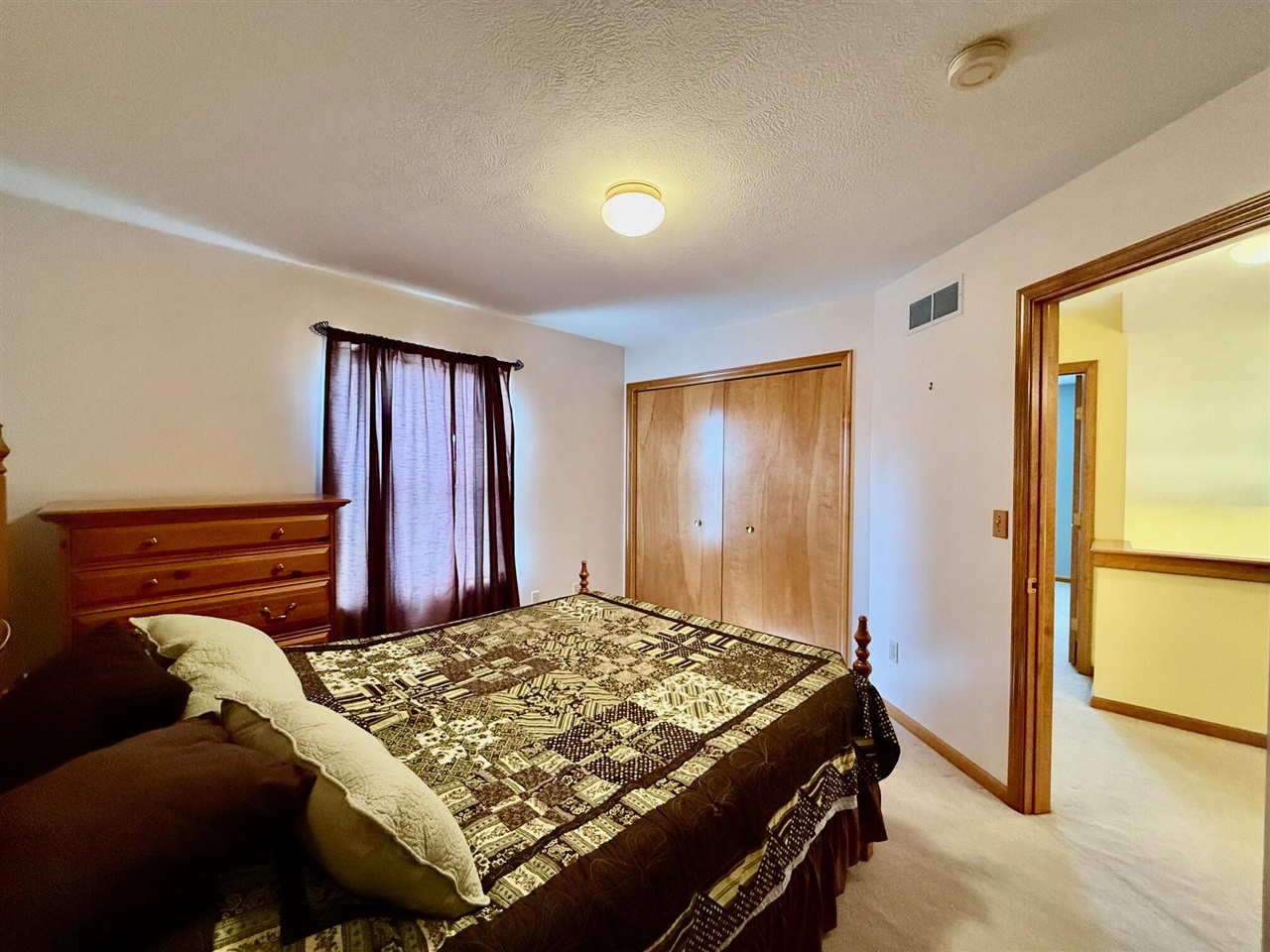 1975 Hollowbrook Drive, Holt, MI, 48842-8637