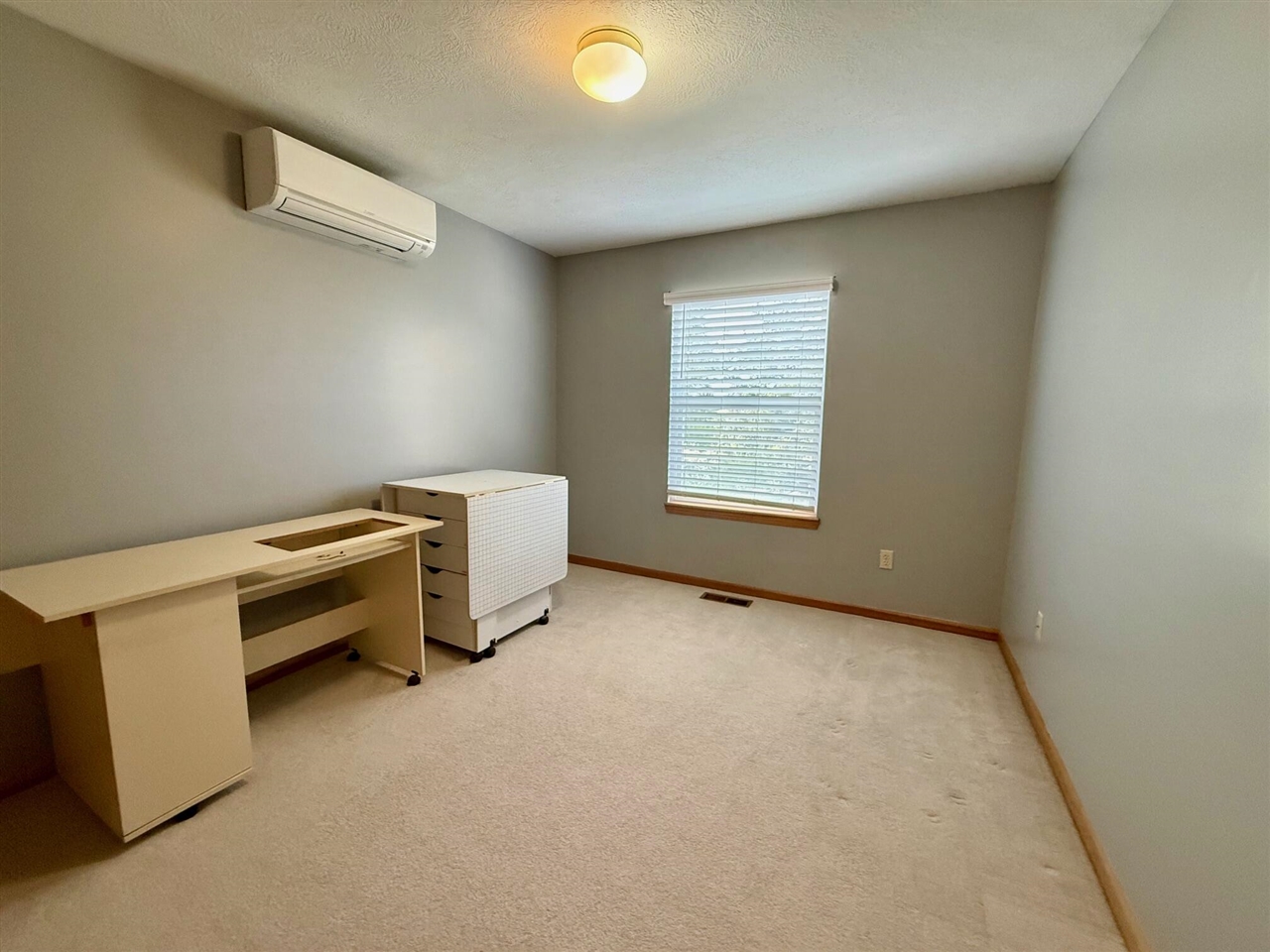 1975 Hollowbrook Drive, Holt, MI, 48842-8637