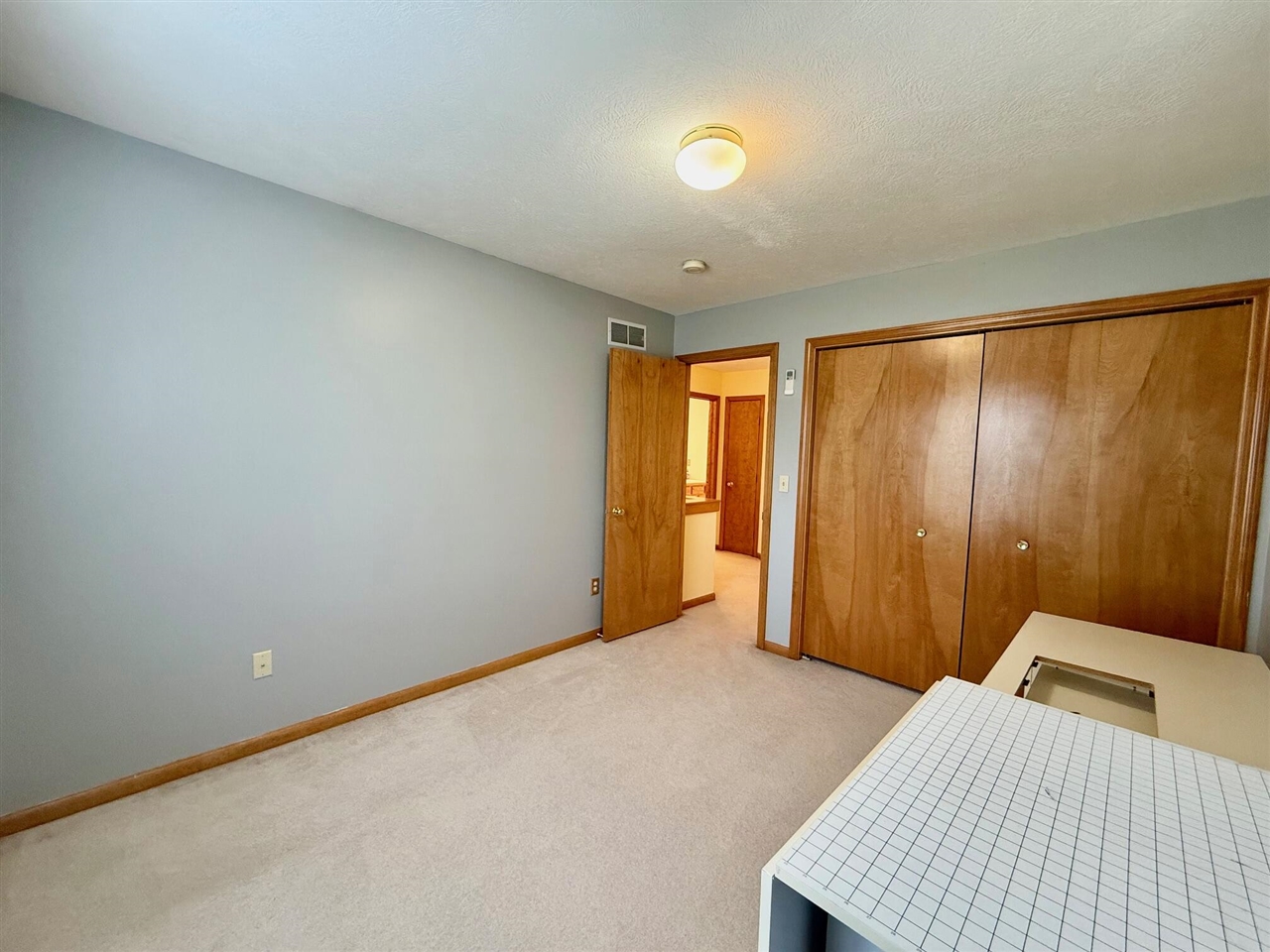 1975 Hollowbrook Drive, Holt, MI, 48842-8637