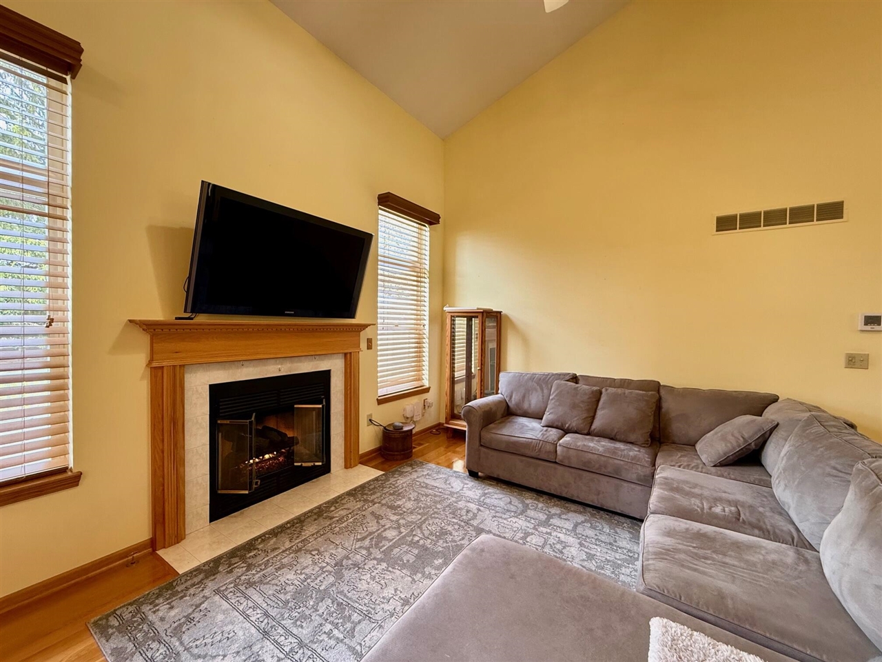 1975 Hollowbrook Drive, Holt, MI, 48842-8637