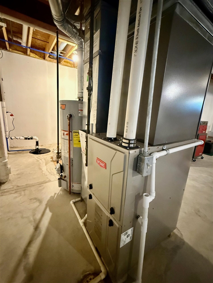 1975 Hollowbrook Drive, Holt, MI, 48842-8637