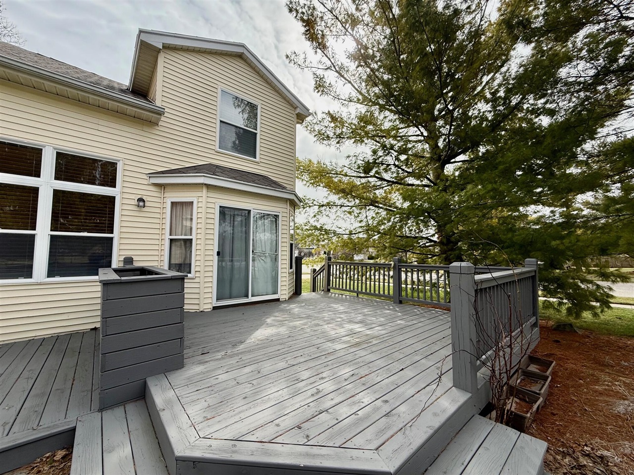 1975 Hollowbrook Drive, Holt, MI, 48842-8637