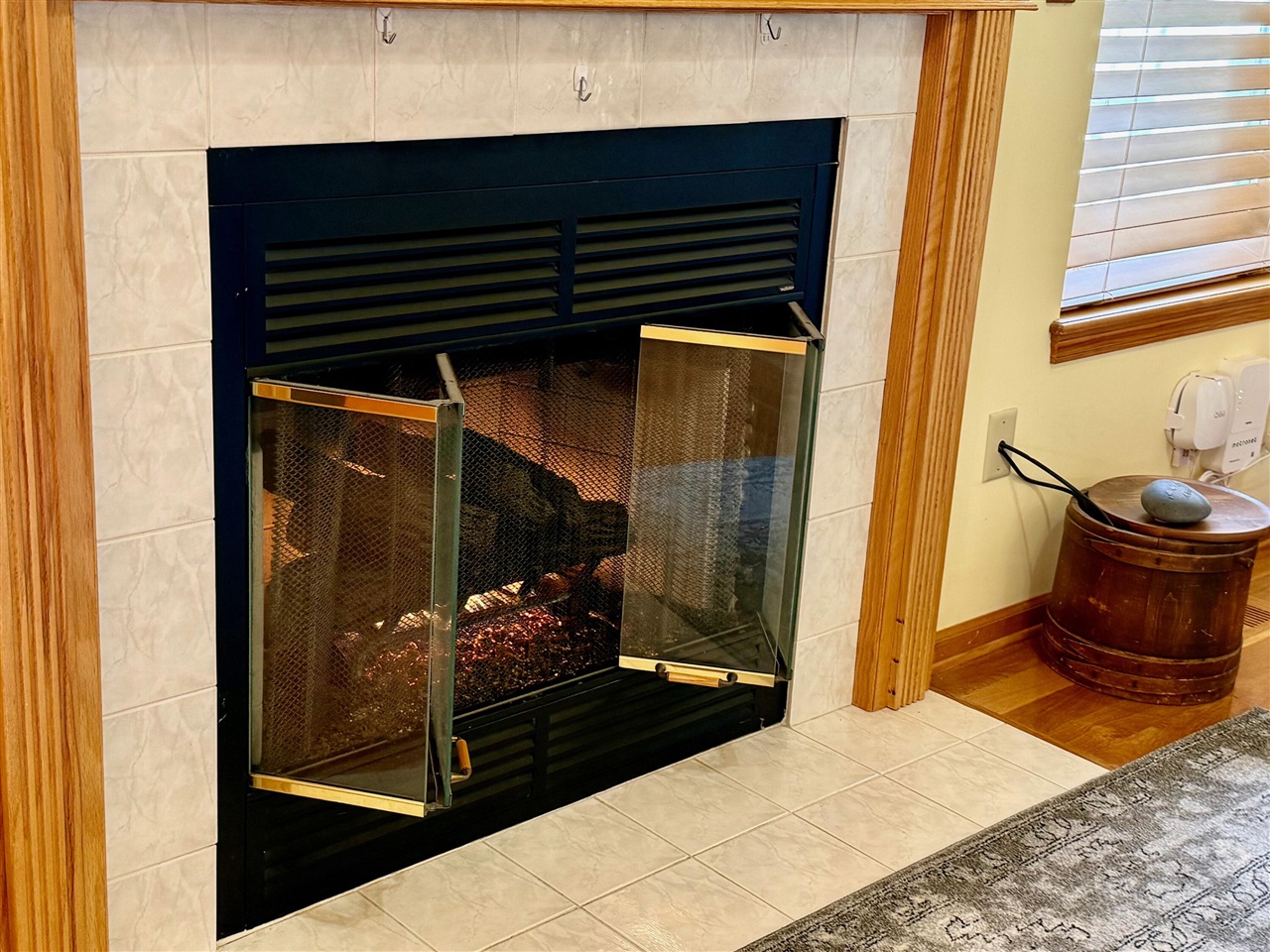 1975 Hollowbrook Drive, Holt, MI, 48842-8637