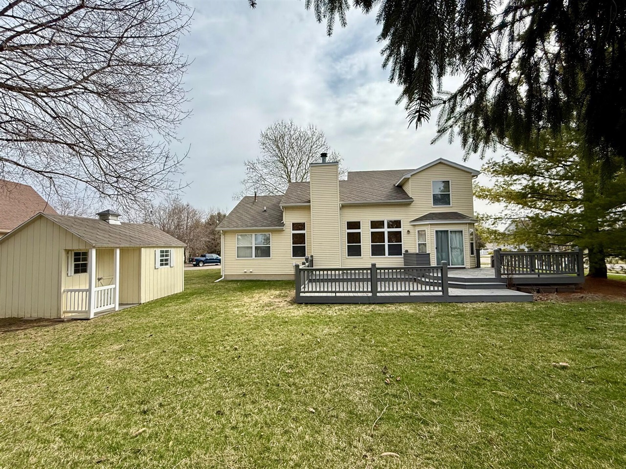 1975 Hollowbrook Drive, Holt, MI, 48842-8637