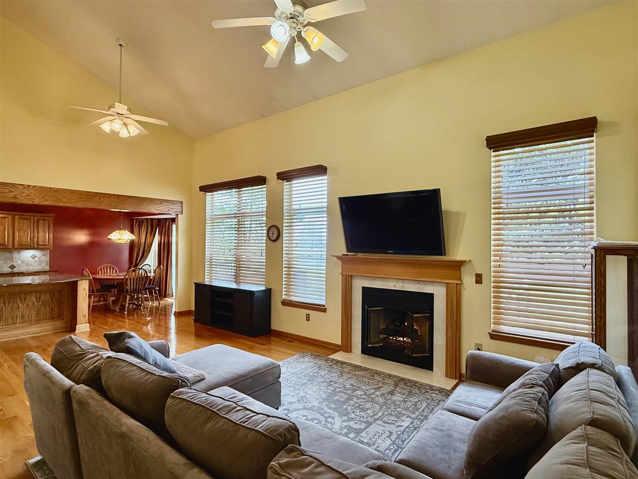 1975 Hollowbrook Drive, Holt, MI, 48842-8637