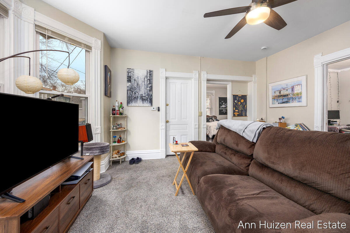 727 Union Avenue, Grand Rapids, MI, 49503-5429