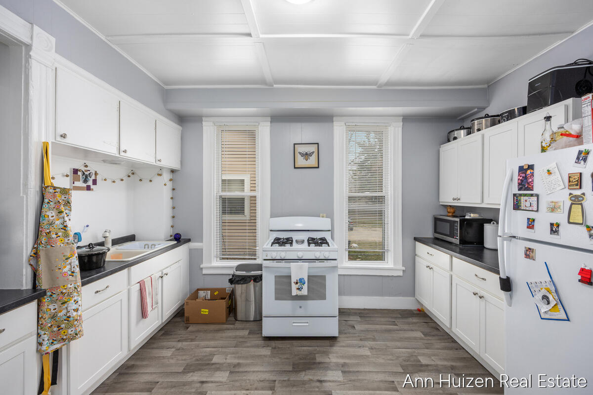 727 Union Avenue, Grand Rapids, MI, 49503-5429