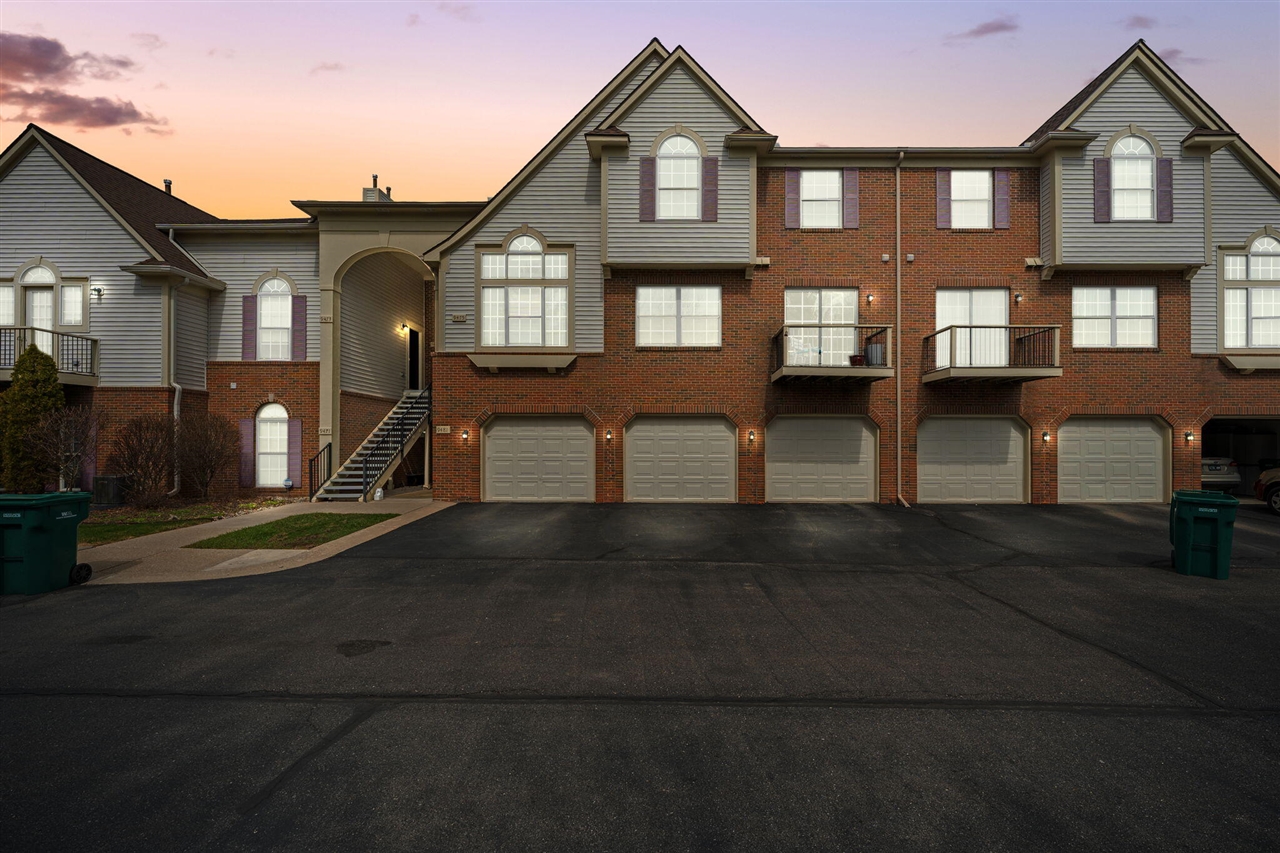 9475 Lakeside Drive, Ypsilanti, MI, 48197-6173