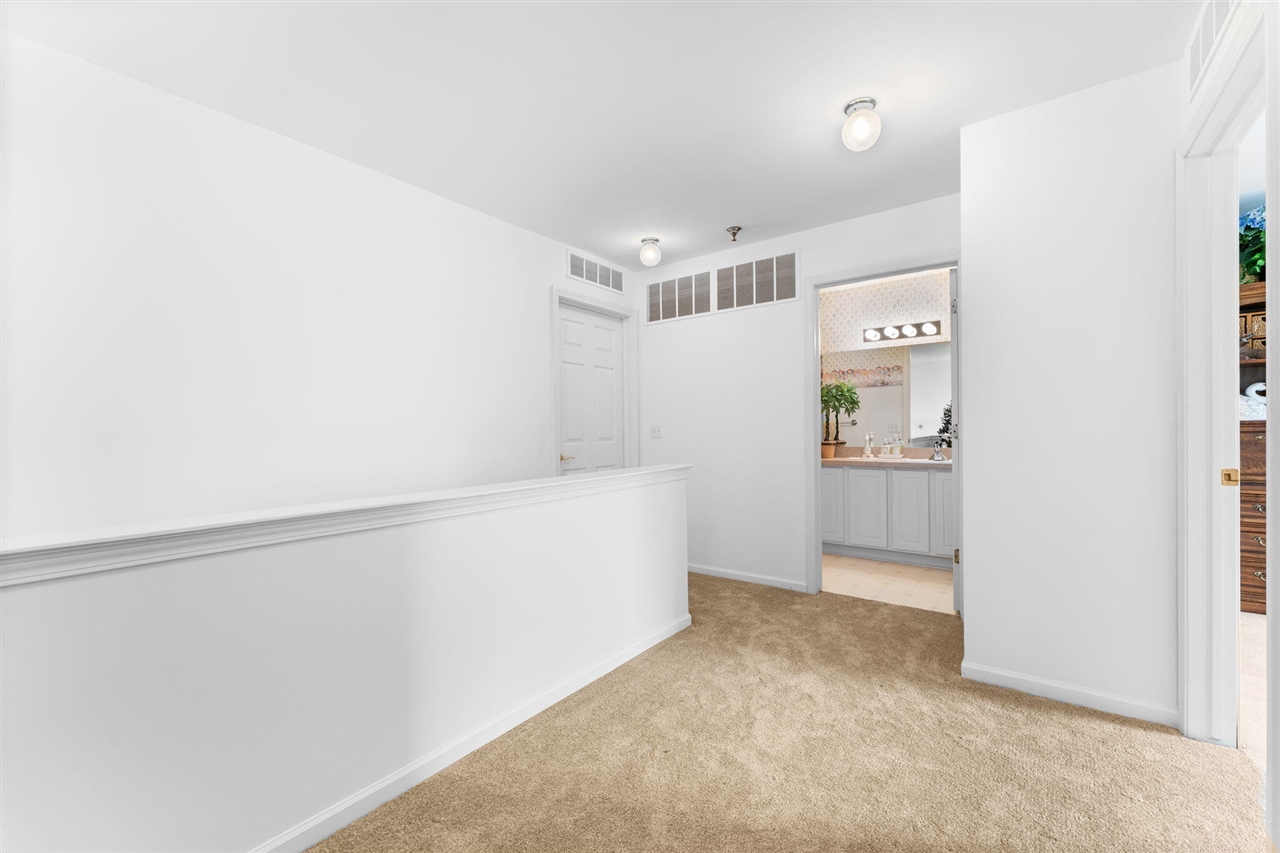 9475 Lakeside Drive, Ypsilanti, MI, 48197-6173