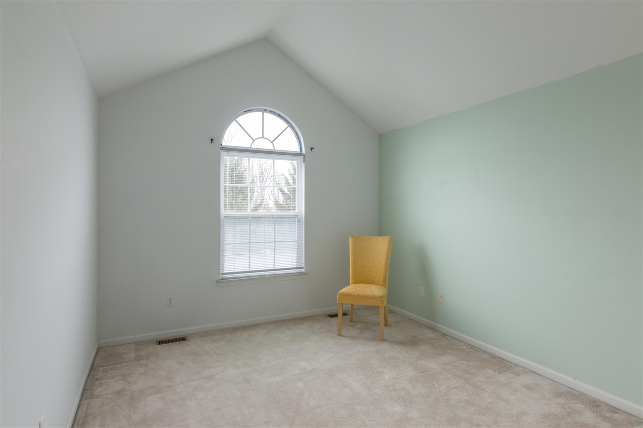 9475 Lakeside Drive, Ypsilanti, MI, 48197-6173