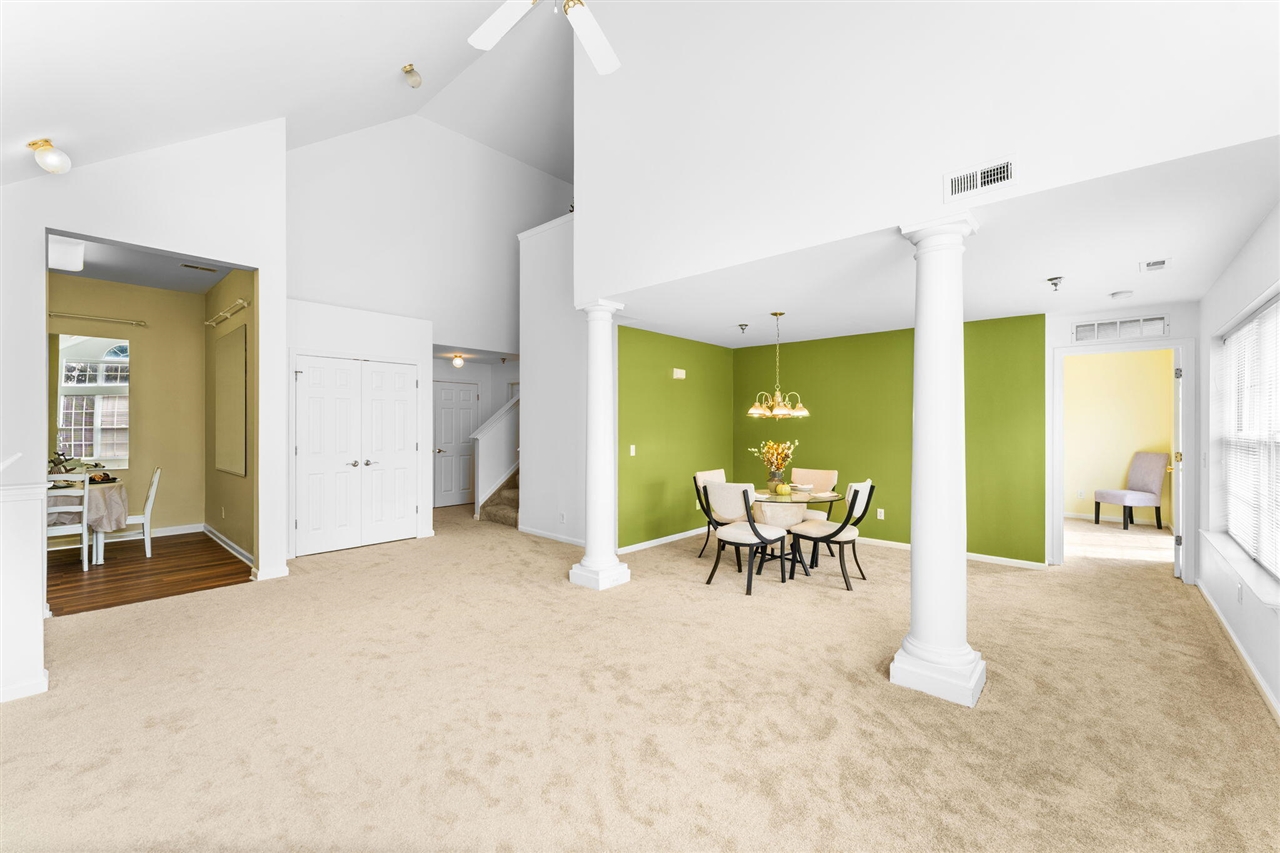 9475 Lakeside Drive, Ypsilanti, MI, 48197-6173