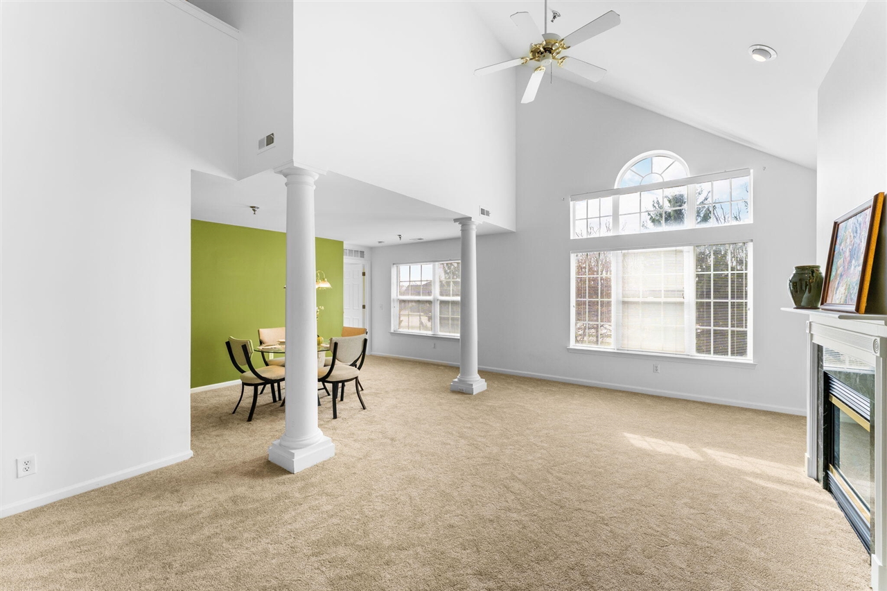 9475 Lakeside Drive, Ypsilanti, MI, 48197-6173