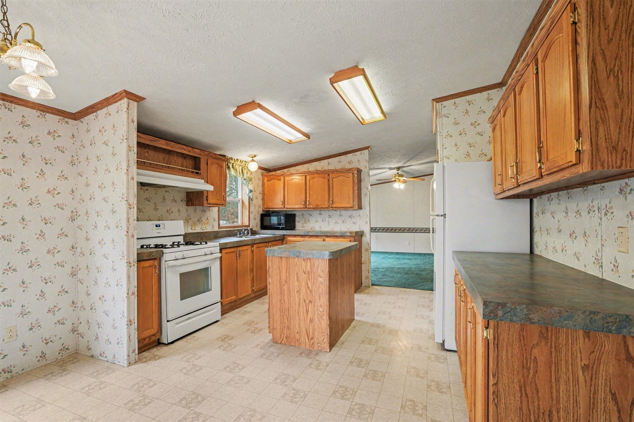 23841 Jefferson Center Street, Cassopolis, MI, 49031-9641