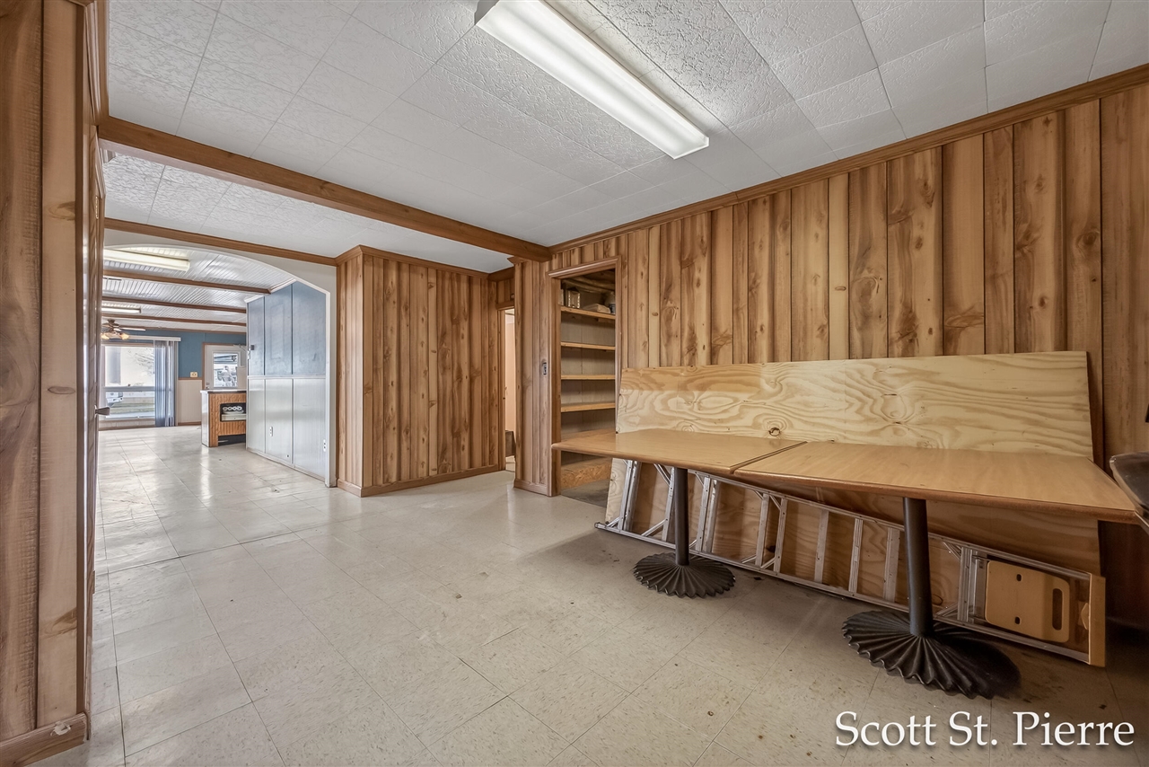 60 W 3rd Street, Shelby, MI, 49455-1016