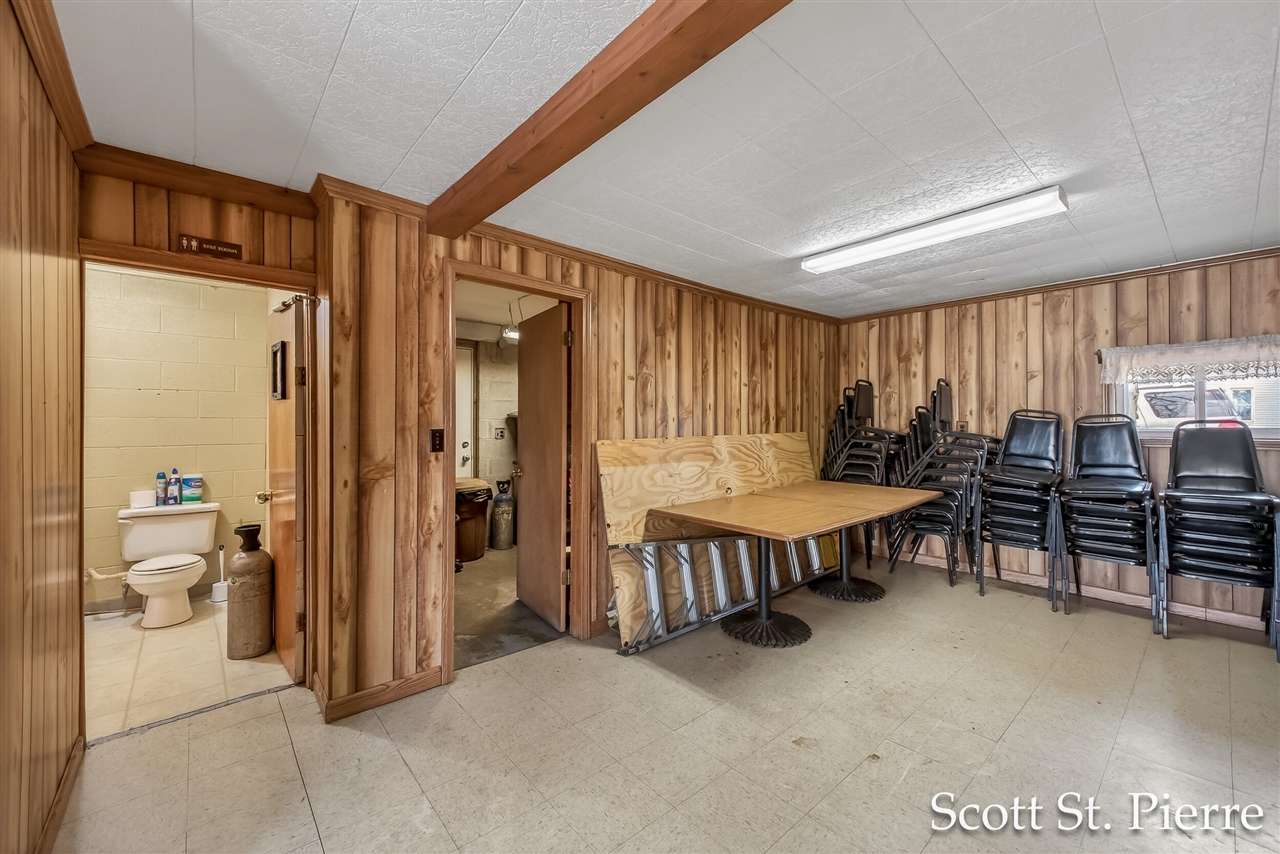 60 W 3rd Street, Shelby, MI, 49455-1016