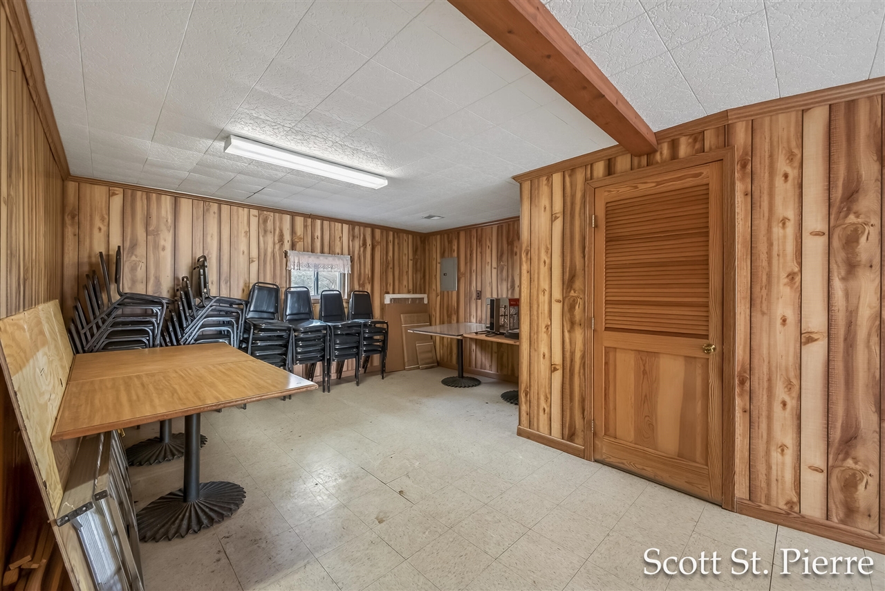 60 W 3rd Street, Shelby, MI, 49455-1016