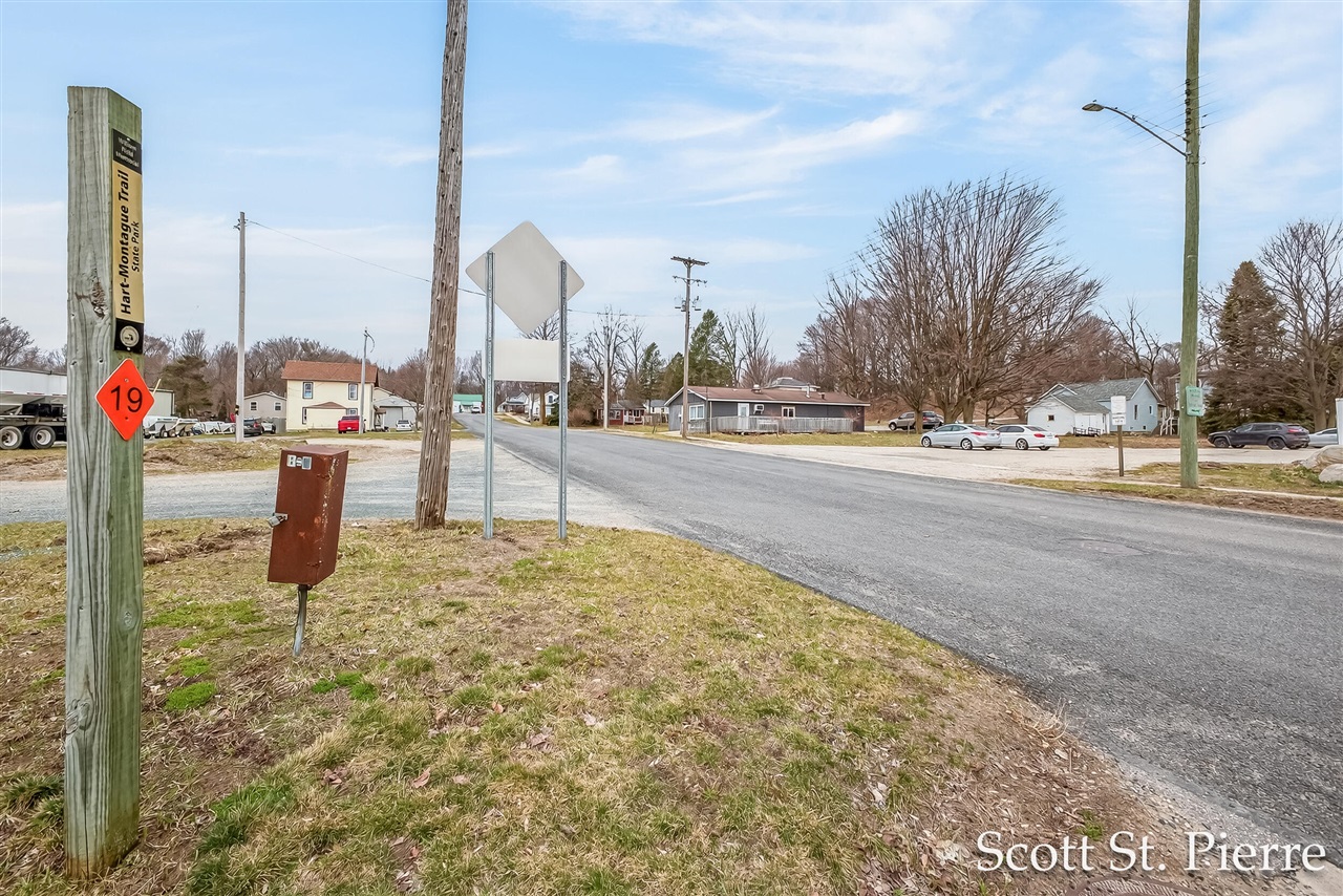 60 W 3rd Street, Shelby, MI, 49455-1016