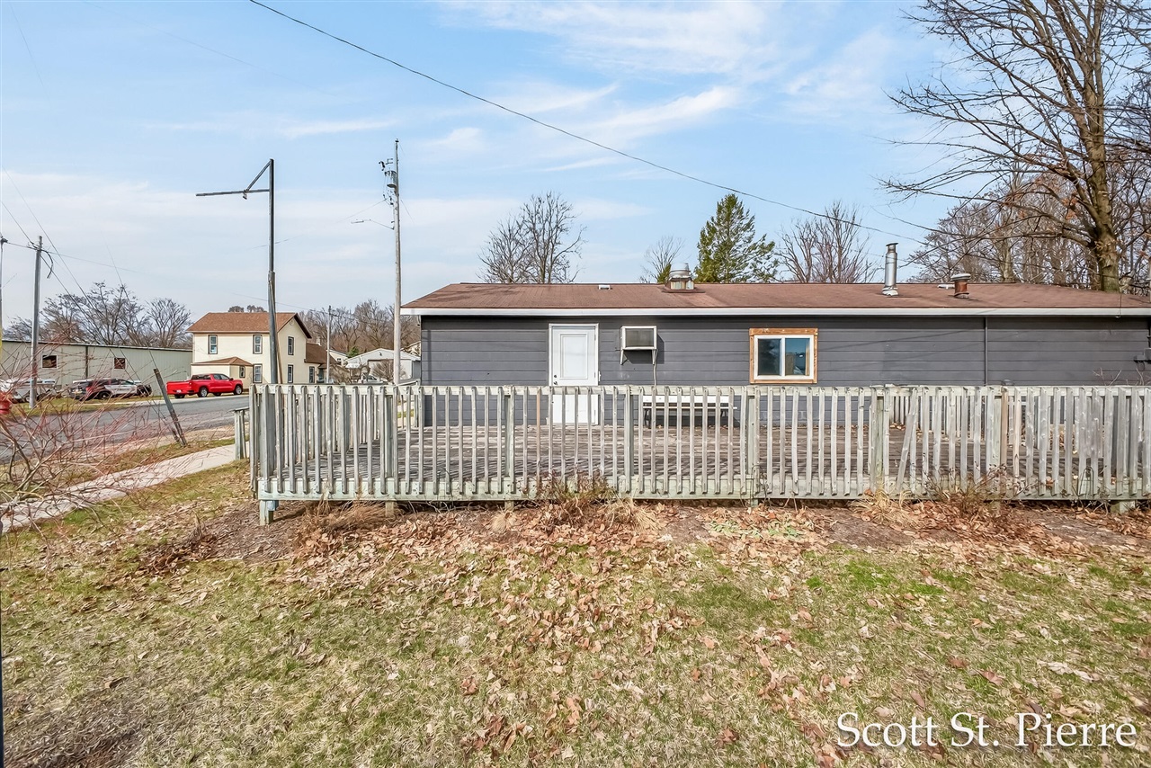 60 W 3rd Street, Shelby, MI, 49455-1016