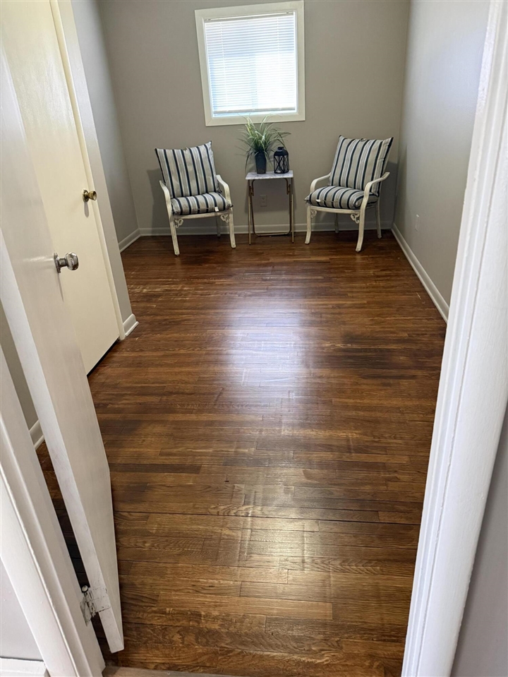 1020-1022 Avondale Circle, Kalamazoo, MI, 49048-1104