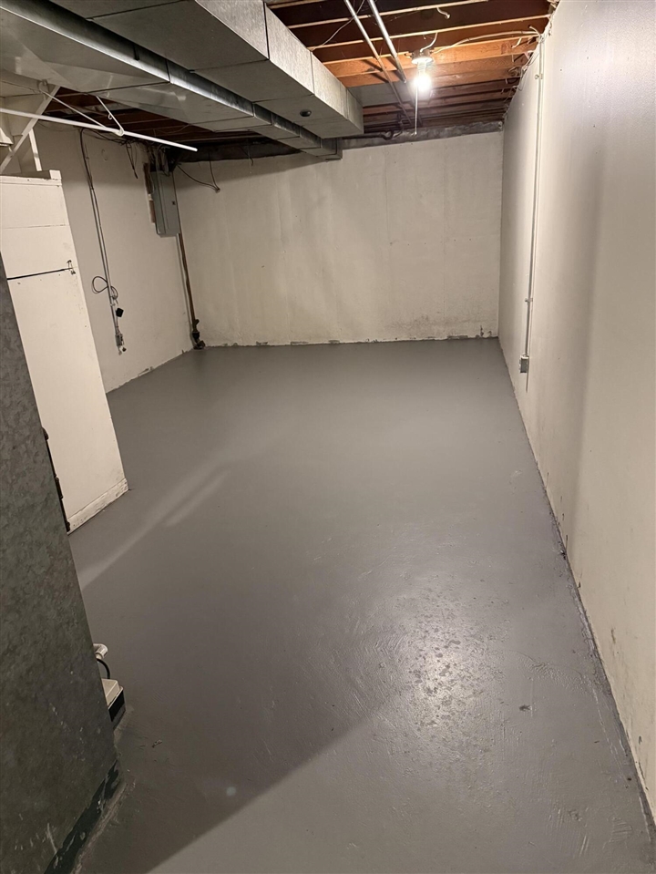 1020-1022 Avondale Circle, Kalamazoo, MI, 49048-1104