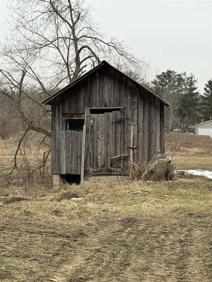 7202 21 Mile Road, Evart, MI, 49631