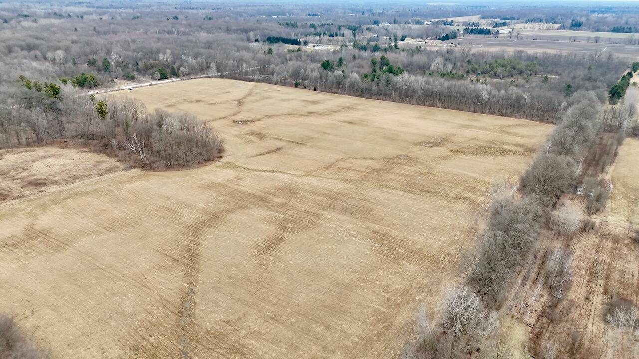 Mayer Road, Wales, MI, 48027