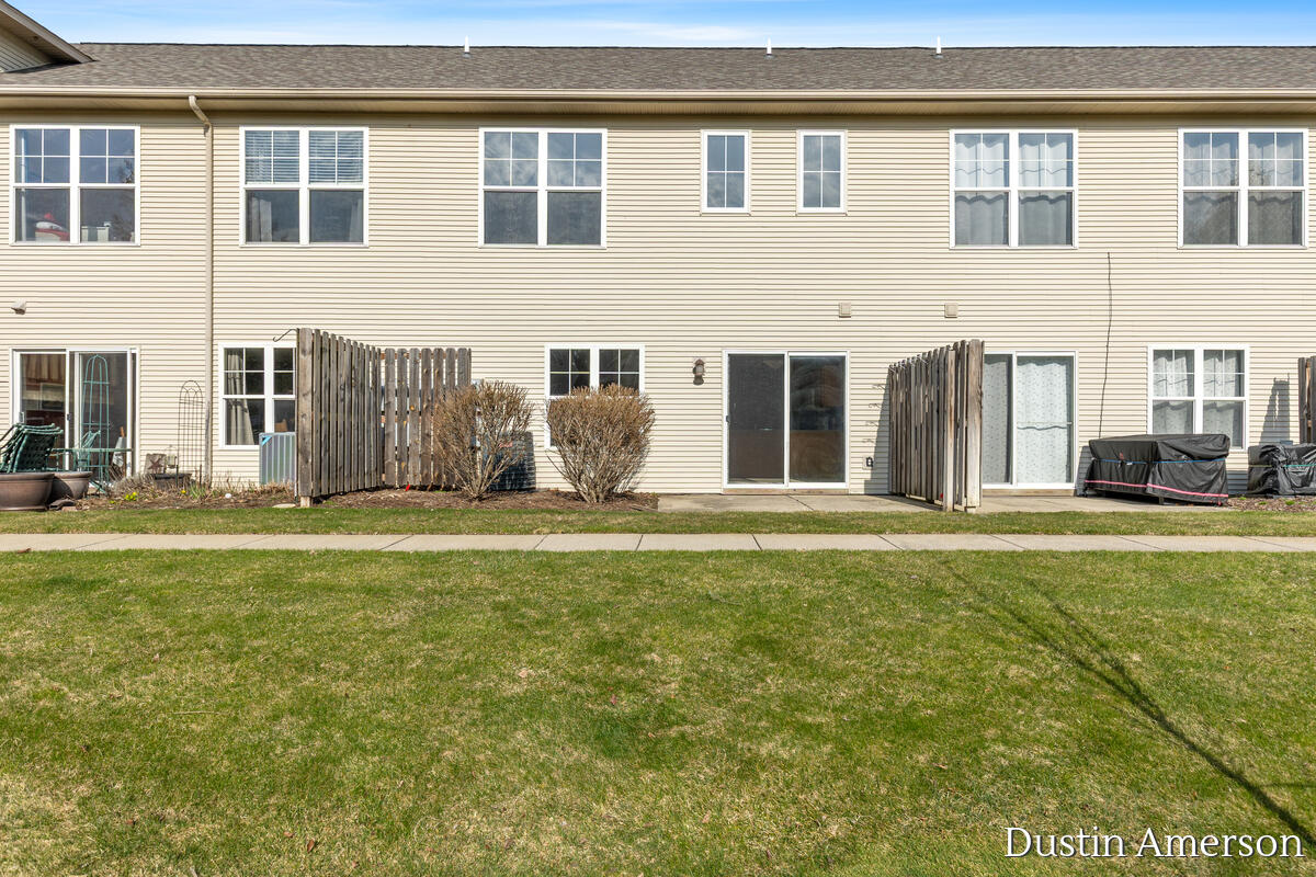 8468 N Center Park Drive UNIT&nbsp;4, Byron Center, MI, 49315