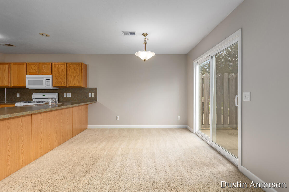 8468 N Center Park Drive UNIT&nbsp;4, Byron Center, MI, 49315