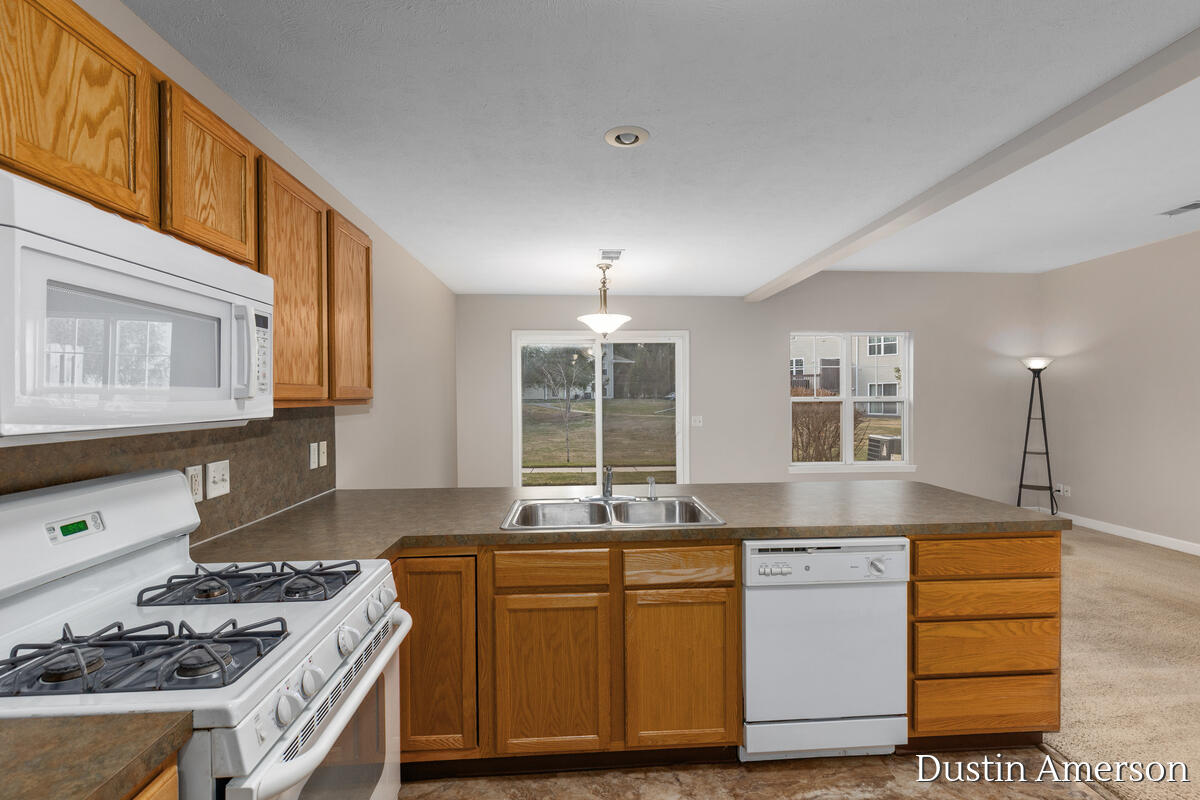 8468 N Center Park Drive UNIT&nbsp;4, Byron Center, MI, 49315