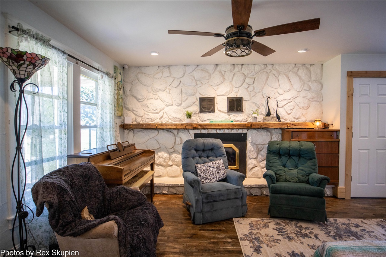 11664 N Gordon Avenue, Bitely, MI, 49309-9683