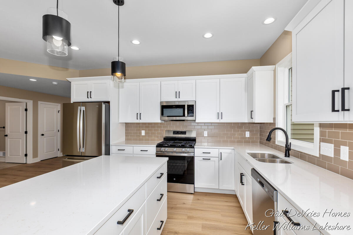 4498 Meadow Pond Way UNIT&nbsp;66, Hamilton, MI, 49419