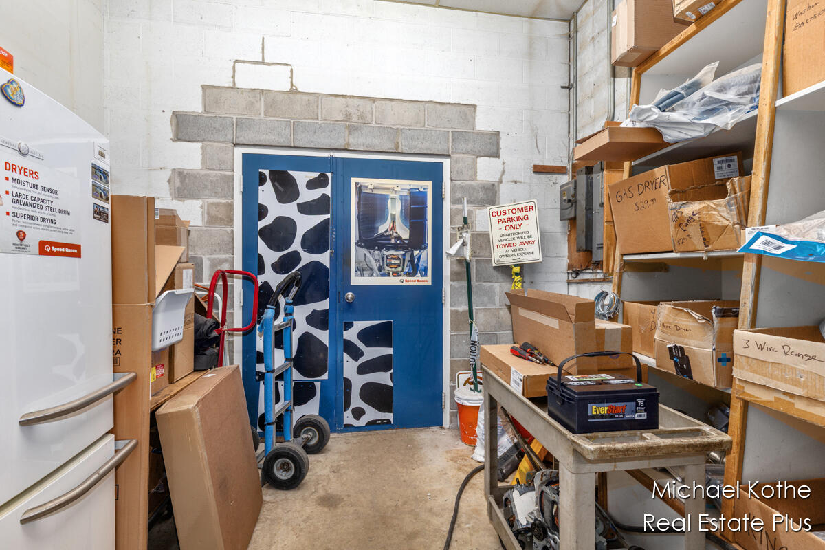 130 & 134 W State Street, Hastings, MI, 49058-1844