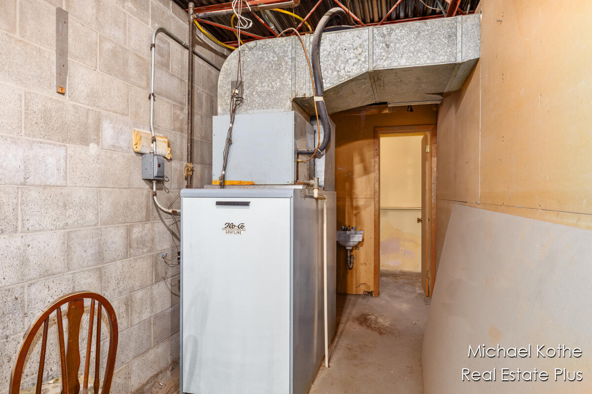 130 & 134 W State Street, Hastings, MI, 49058-1844