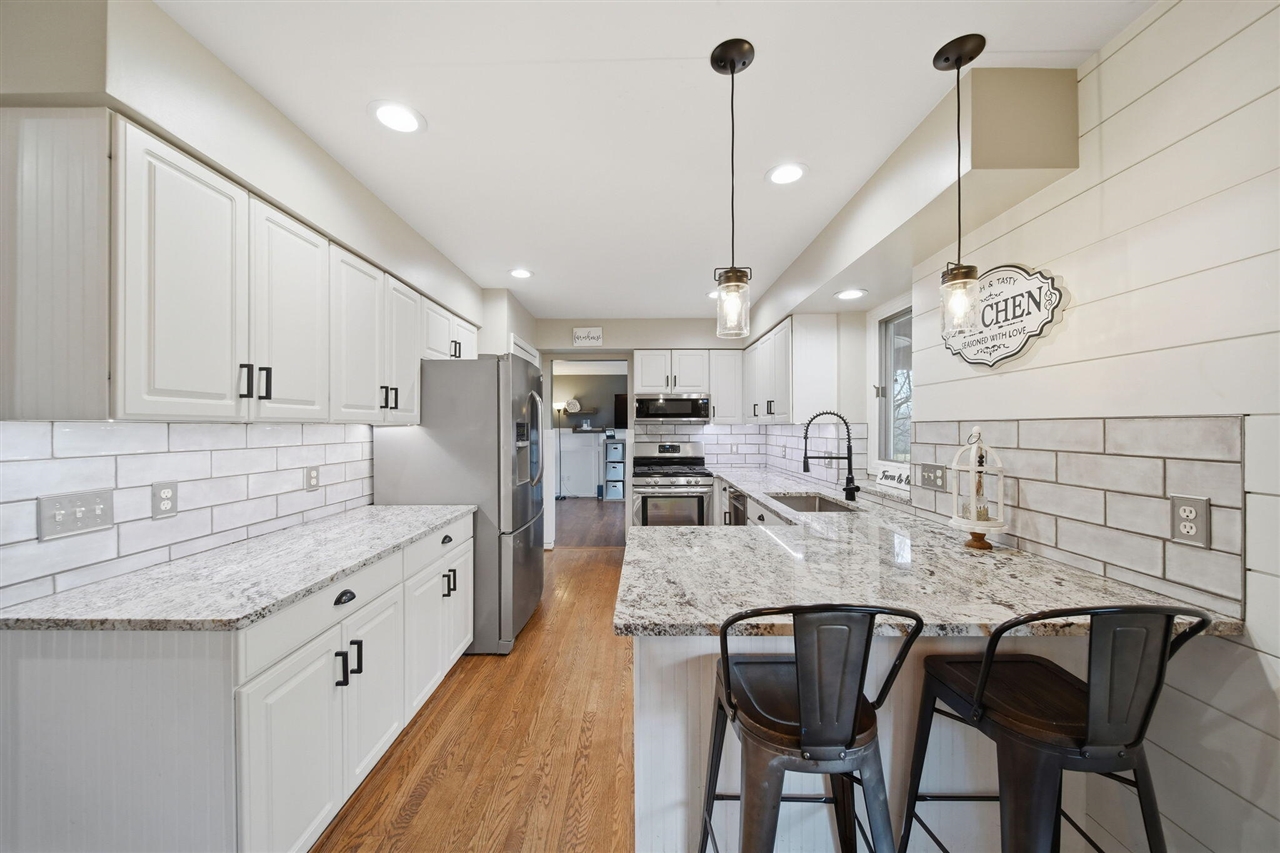 11085 Village Lane, Clinton, MI, 49236