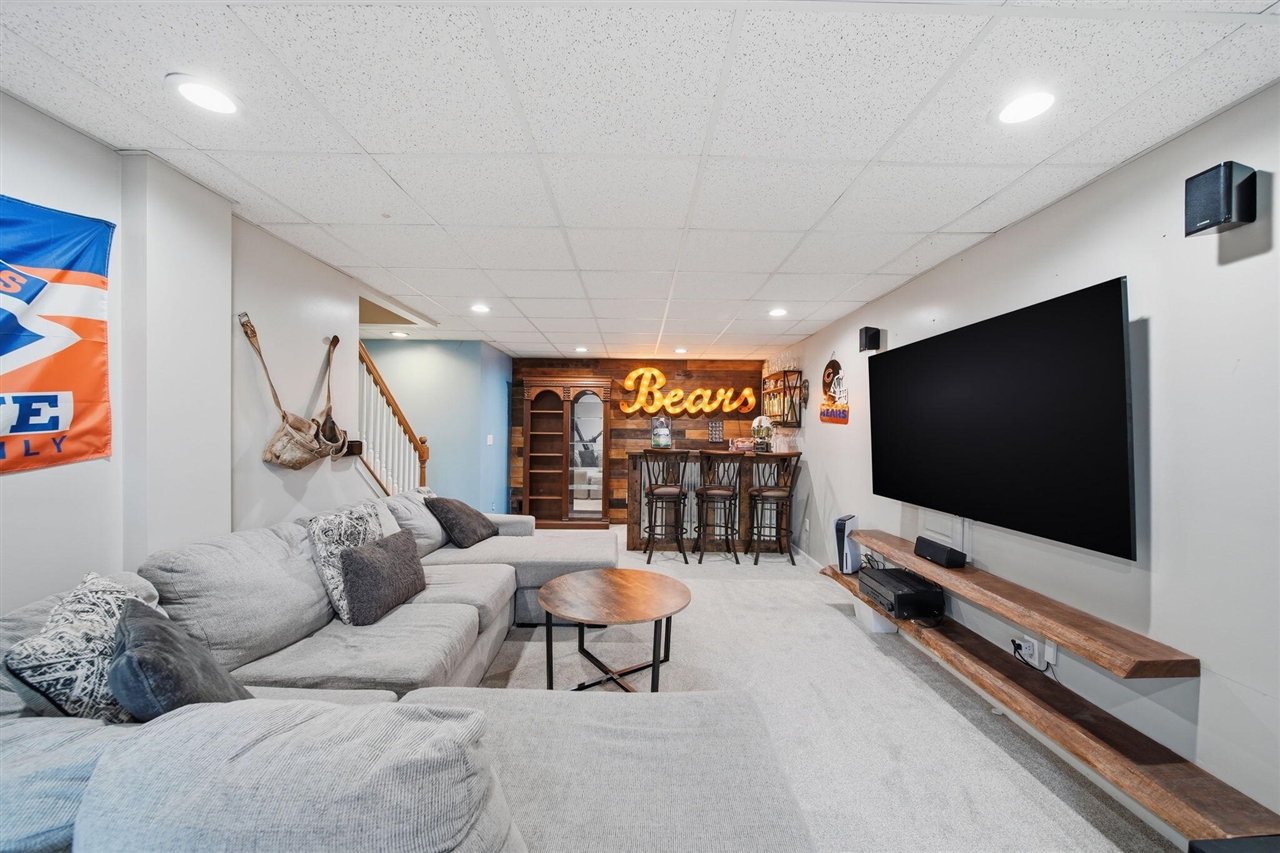 11085 Village Lane, Clinton, MI, 49236