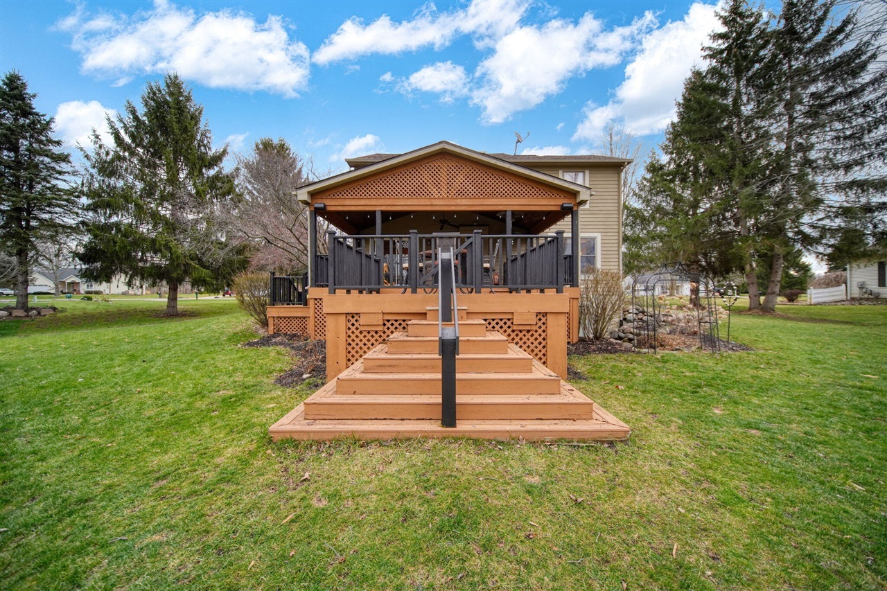 11085 Village Lane, Clinton, MI, 49236