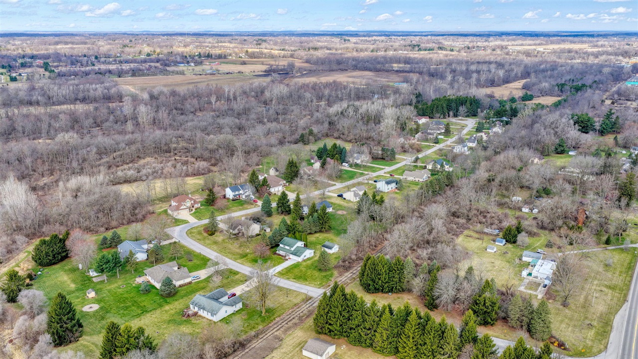 11085 Village Lane, Clinton, MI, 49236