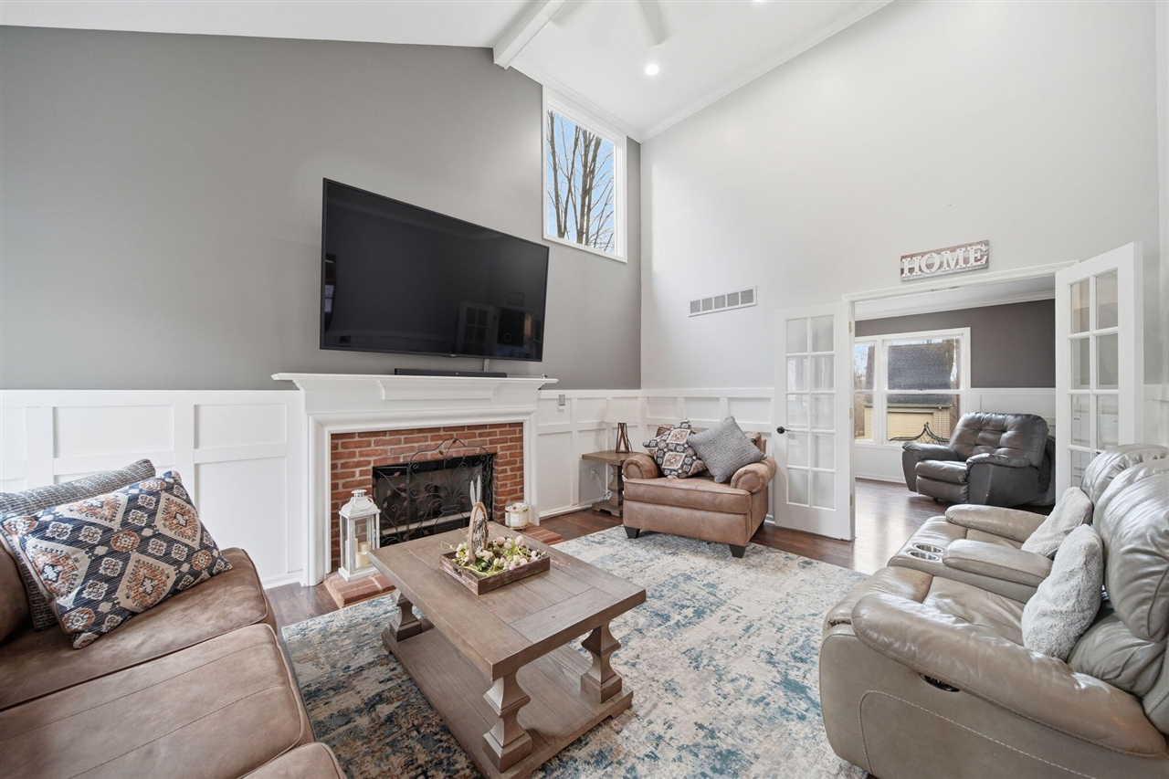 11085 Village Lane, Clinton, MI, 49236