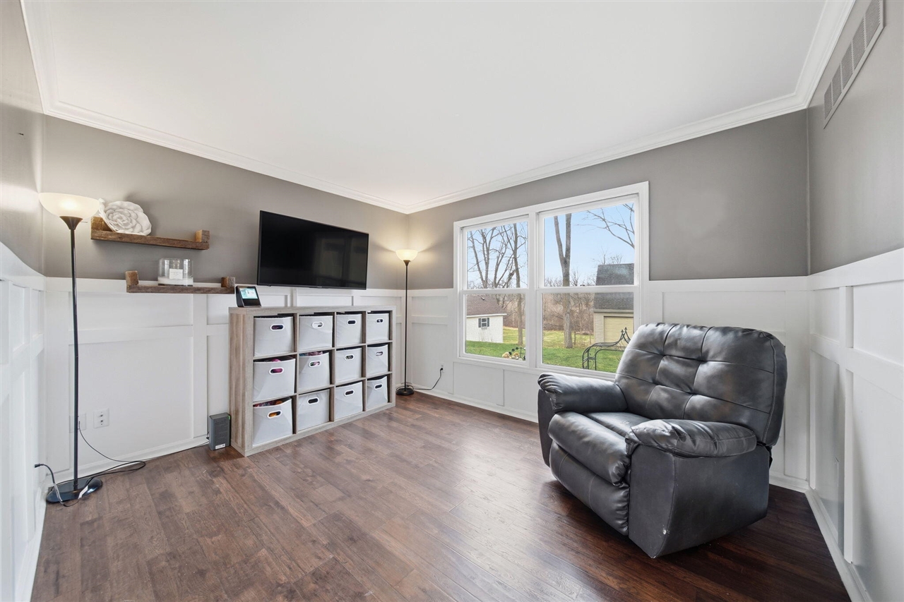 11085 Village Lane, Clinton, MI, 49236