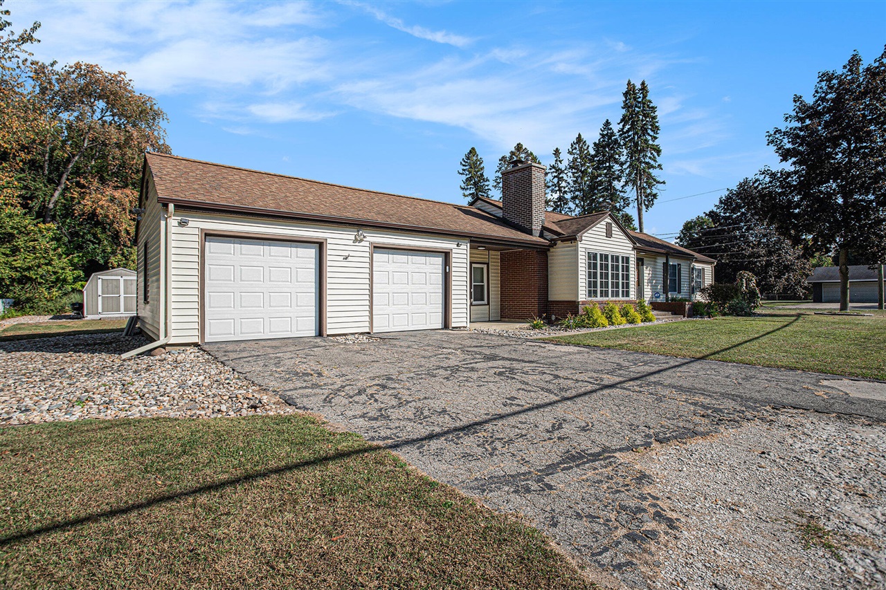 10 Fairfield Drive, Coldwater, MI, 49036-1104