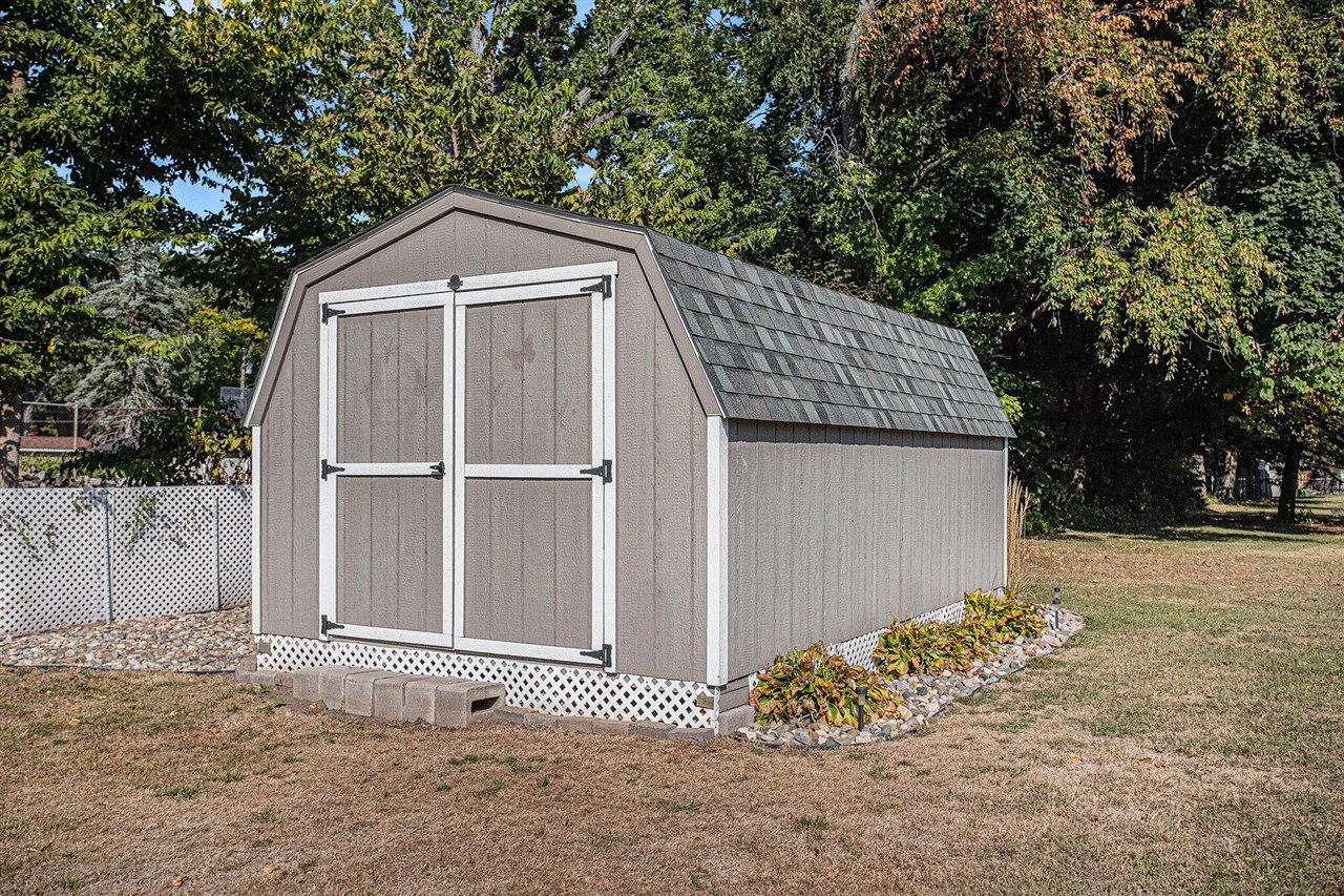 10 Fairfield Drive, Coldwater, MI, 49036-1104