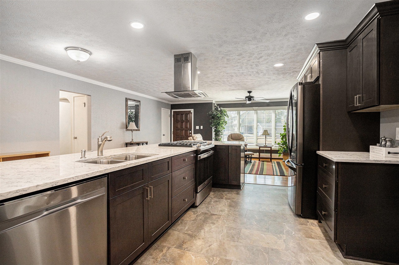 10 Fairfield Drive, Coldwater, MI, 49036-1104