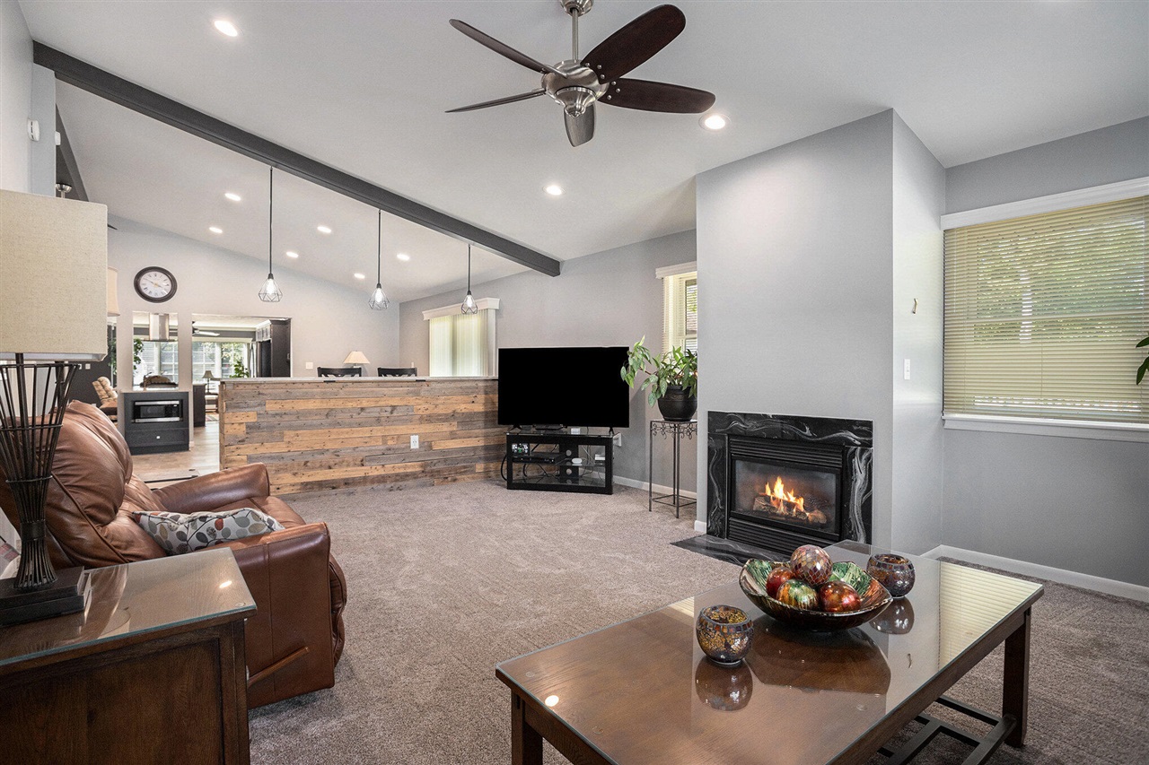 10 Fairfield Drive, Coldwater, MI, 49036-1104